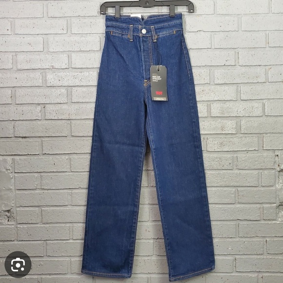 Levi’s Tailored Ribcage Straight Ankle Dark Wash - Picture 6 of 6